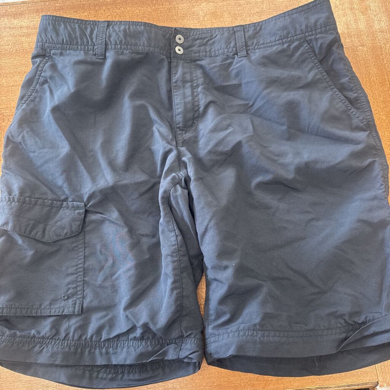 Columbia - Women's Shorts - MSRP $65: Black-women-16
