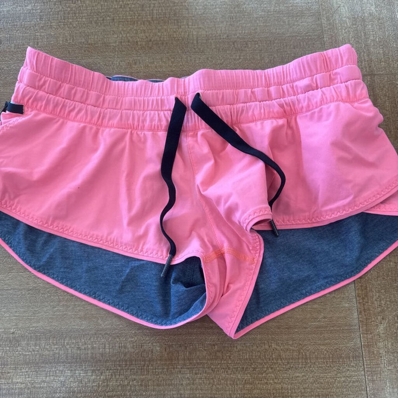 Lululemon - Women's Reversible Shorts : Pink/Grey-women-8
