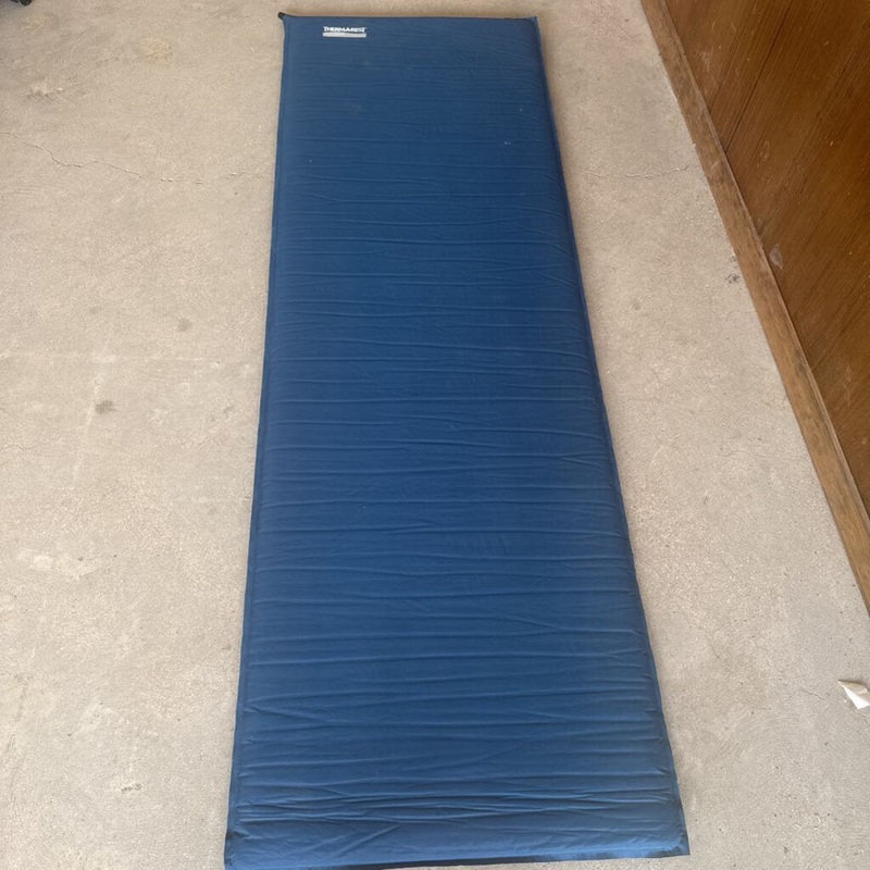 Therm-a-rest- basecamp large- MSRP $179: Blue -unisex-LG