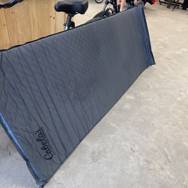 Cabela's- Outfitter Self-Inflating Sleeping Pad - MSRP compared $190: Grey -unisex-Large
