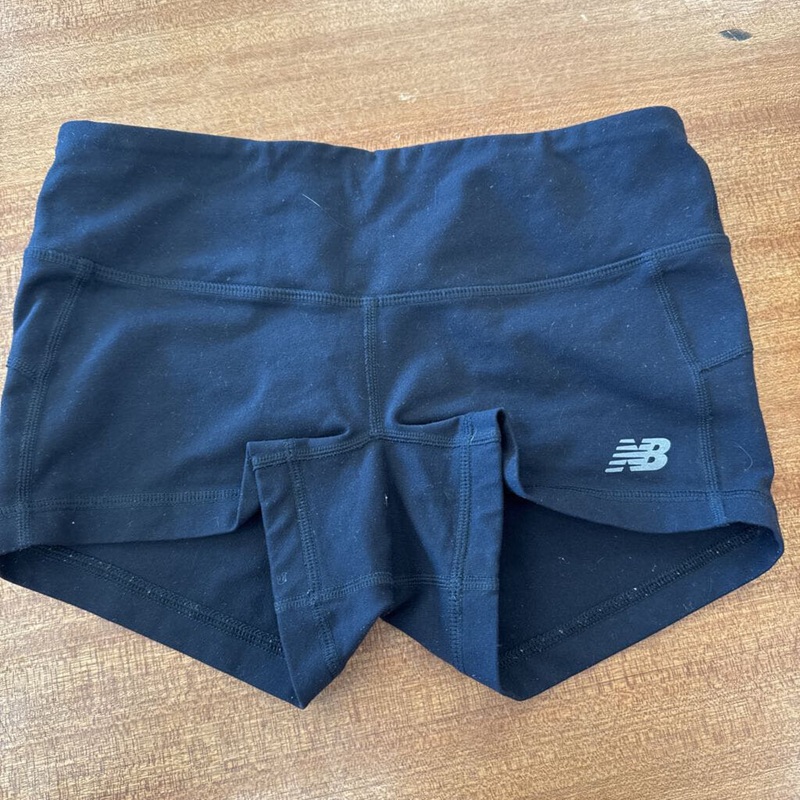New Balance -Women's Shorts : Black-women-SM
