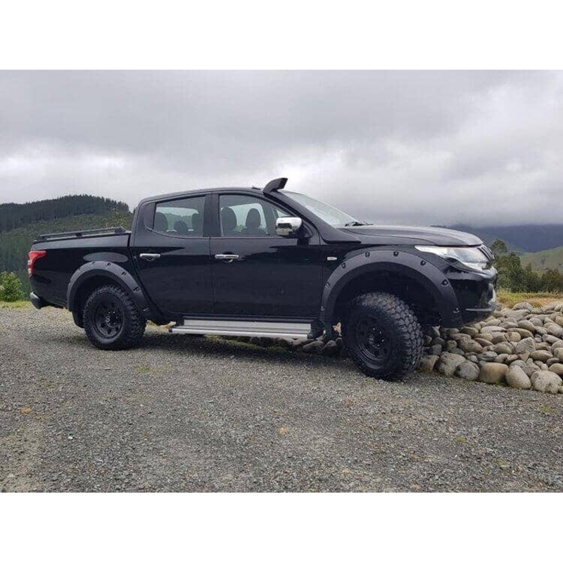 Kut Snake Flares for Mitsubishi Triton MQ Models